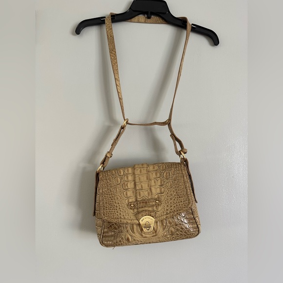 Brahmin toasted almond leather twist latch shoulder bag - Picture 3 of 15
